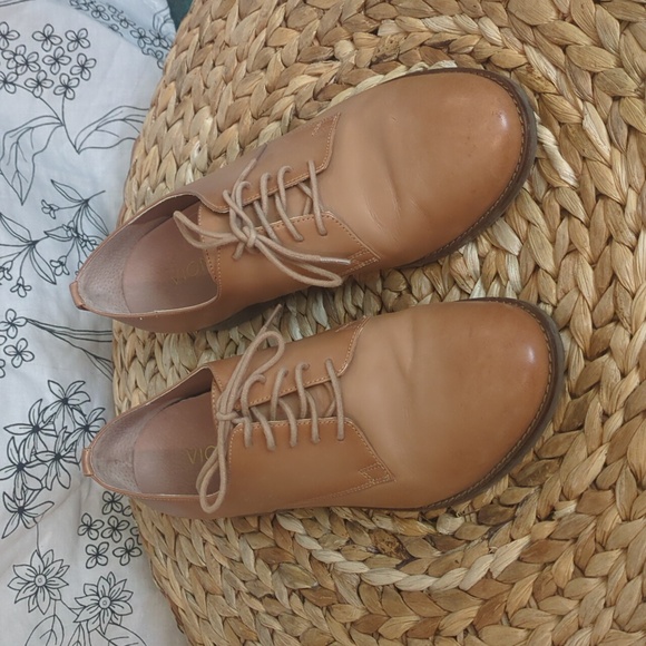 Vionic Weslyn Tan Leather Oxfords Lace-Up Loafers - Picture 3 of 10